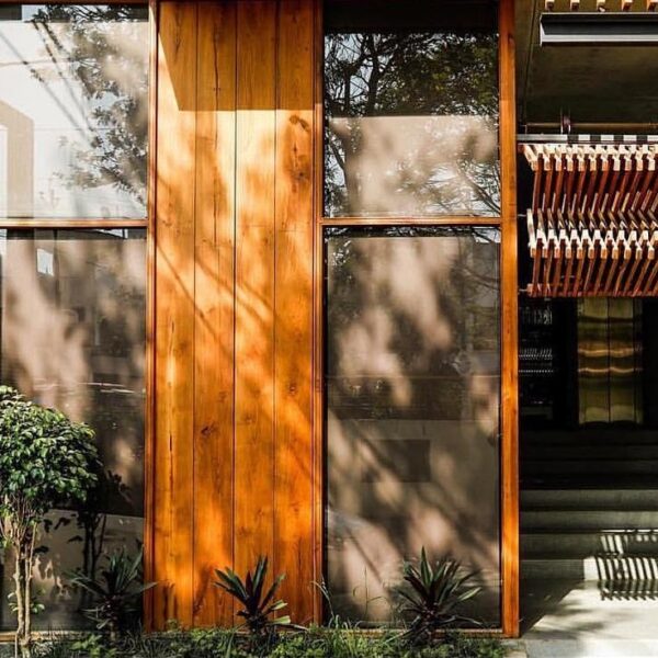 44516120_207527513477045_6833731312392113535_n (1)